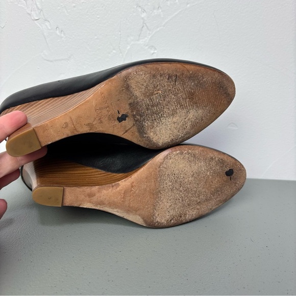 Ann Taylor Black Ankle Booties Wedge Zip Closure Women's 6.5M Classic Style - Picture 12 of 13